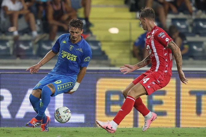 SERIE A | Al Castellani finisce 0-0 tra Empoli e Monza: partita un po’ insipida, con qualche rimpianto azzurro. Problemi per il manto erboso: ha sofferto il caldo.